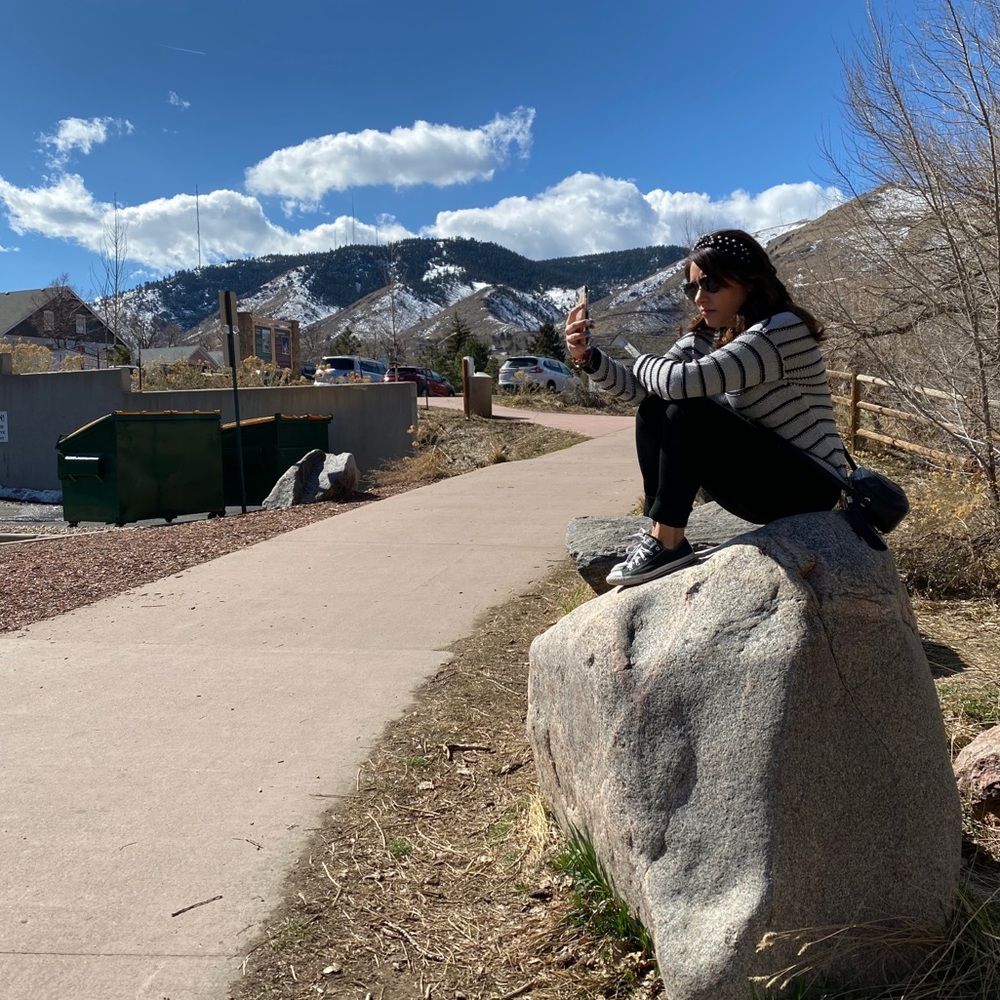 Meet your Posher, Dorina